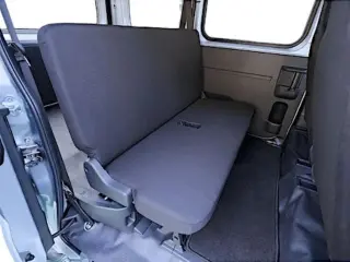 Daihatsu Hijet Cargo Auto (Black) — Black 4WD Kei Vans, photo 10 of 11