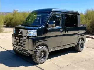 Daihatsu Hijet Deckvan Auto (Black) — Black 4WD Kei Vans, photo 4 of 11