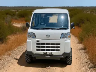 Daihatsu Hijet Deckvan Auto (Black) — Black 4WD Kei Vans, photo 8 of 11