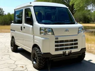 Daihatsu Hijet Deckvan Auto (White) — White 4WD Kei Vans, photo 7 of 11