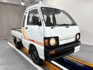 1989 Daihatsu Hijet Truck Jumbo — White 2WD Kei Trucks, photo 1 of 28