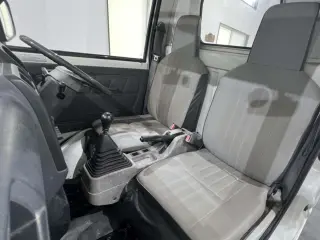 1991 Mitsubishi Minicab Truck — White 4WD Kei Trucks, photo 10 of 23