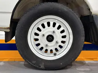 1991 Mitsubishi Minicab Truck — White 4WD Kei Trucks, photo 16 of 23
