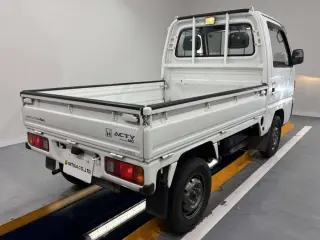 White 1992 Honda Acty Truck, 5-Speed Manual, imported kei truck, stock KTD-0544 (photo 4)