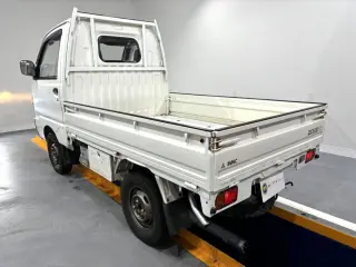 1992 Mitsubishi Minicab Truck, Kei Truck / Mini Truck, right-hand drive Japanese import, stock KTD-0546 (photo 3)