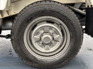 1992 Suzuki Carry Truck — White 4WD Kei Trucks, photo 17 of 25