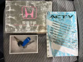 White 1993 Honda Acty Truck 2WD kei truck for sale, stock KTD-0552 (photo 25)