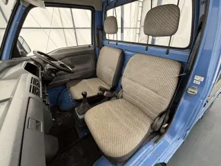 Blue 1993 Honda Acty Truck, 5-Speed Manual, imported kei truck, stock KTD-0553 (photo 12)