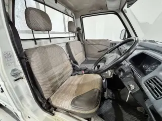 White 1993 Honda Acty Truck, 5-Speed Manual, imported kei truck, stock KTD-0554 (photo 8)