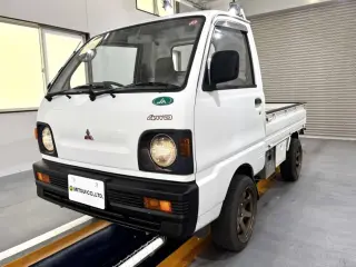 White 1993 Mitsubishi Minicab Truck, 50,800 miles, 3G83 660 cc, stock KTD-0558 (photo 2)