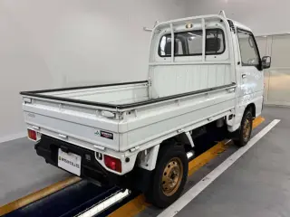 1993 Subaru Sambar Truck — White 4WD Kei Trucks, photo 4 of 25