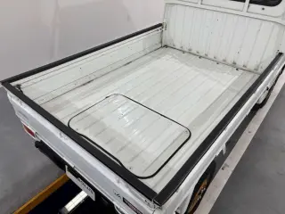 1993 Subaru Sambar Truck — White 4WD Kei Trucks, photo 5 of 25