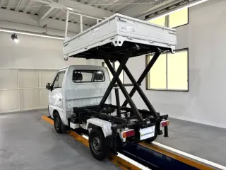 1993 Suzuki Carry Dump — White 2WD Kei Trucks, photo 3 of 42