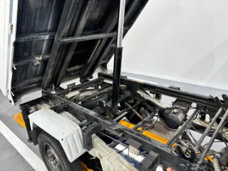 1993 Suzuki Carry Dump — White 2WD Kei Trucks, photo 12 of 42