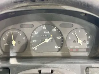1993 Suzuki Carry Dump — White 2WD Kei Trucks, photo 11 of 30