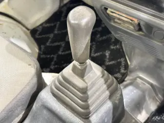 1993 Suzuki Carry Dump — White 2WD Kei Trucks, photo 17 of 30