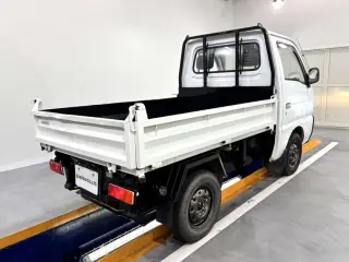 1993 Suzuki Carry Dump — White 2WD Kei Trucks, photo 9 of 30