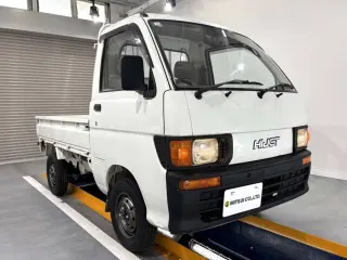 White 1994 Daihatsu Hijet Truck 4WD kei truck for sale, stock KTD-0572 (photo 1)
