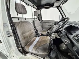 White 1994 Honda Acty Truck 4WD kei truck for sale, stock KTD-0584 (photo 9)