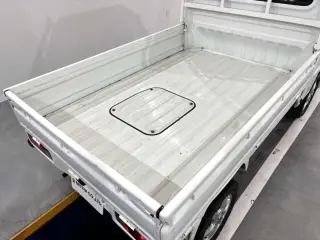 White 1994 Honda Acty Truck 4WD kei truck for sale, stock KTD-0584 (photo 5)
