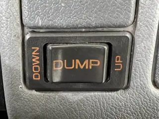 White 1994 Subaru Sambar Truck Dump, 5-Speed Manual, imported kei truck, stock KTD-0590 (photo 16)