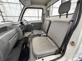 1994 Subaru Sambar Truck — White 2WD Kei Trucks, photo 10 of 24
