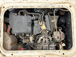 1994 Subaru Sambar Truck — White 2WD Kei Trucks, photo 7 of 24