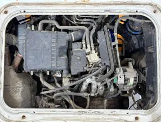 1994 Subaru Sambar Truck — White 4WD Kei Trucks, photo 8 of 26