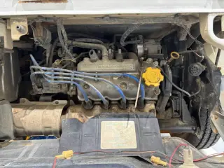 1994 Subaru Sambar Truck — White 4WD Kei Trucks, photo 11 of 24