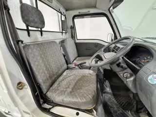 1994 Subaru Sambar Truck — White 4WD Kei Trucks, photo 11 of 27