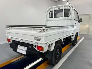 1994 Subaru Sambar Truck — White 4WD Kei Trucks, photo 4 of 22