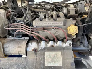 1994 Subaru Sambar Truck — White 4WD Kei Trucks, photo 7 of 26