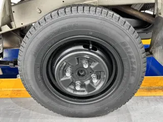 White 1994 Suzuki Carry Truck 4WD kei truck for sale, stock KTD-0603 (photo 17)