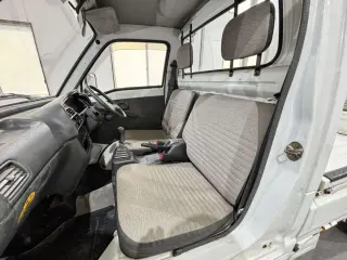 White 1994 Suzuki Carry Truck, 11,600 miles, F6A 660 cc, stock KTD-0603 (photo 10)