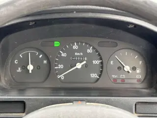 White 1994 Suzuki Carry Truck 4WD kei truck for sale, stock KTD-0605 (photo 9)