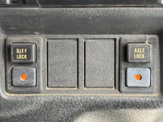 White 1994 Suzuki Carry Truck 4WD kei truck for sale, stock KTD-0605 (photo 13)