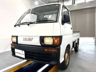 1995 Daihatsu Hijet Truck — White 4WD Kei Trucks, photo 2 of 25