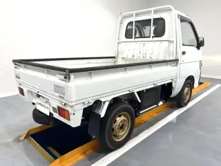 1995 Daihatsu Hijet Truck — White 4WD Kei Trucks, photo 4 of 25