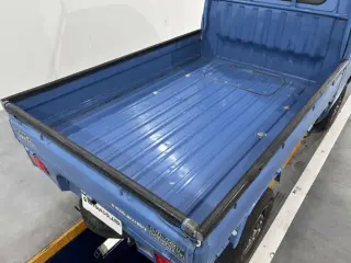 1995 Daihatsu Hijet Truck — Blue 4WD Kei Trucks, photo 5 of 27