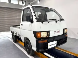 1995 Daihatsu Hijet Truck — White 4WD Kei Trucks, photo 1 of 23