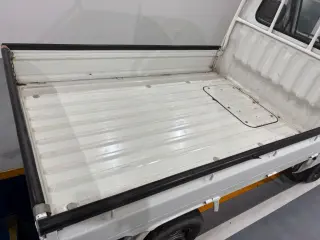 1995 Daihatsu Hijet Truck — White 4WD Kei Trucks, photo 5 of 23
