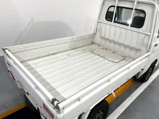 1995 Daihatsu Hijet Truck — White 4WD Kei Trucks, photo 5 of 23