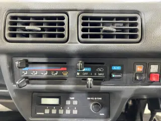 1995 Honda Acty Truck, Kei Truck / Mini Truck, right-hand drive Japanese import, stock KTD-0618 (photo 11)