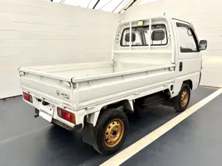 White 1995 Honda Acty Truck, 5-Speed Manual, imported kei truck, stock KTD-0619 (photo 4)