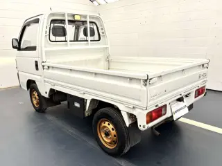 1995 Honda Acty Truck, Kei Truck / Mini Truck, right-hand drive Japanese import, stock KTD-0619 (photo 3)