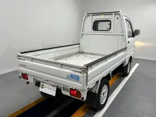 White 1995 Mitsubishi Minicab Truck, imported kei truck, stock KTD-0627 (photo 4)