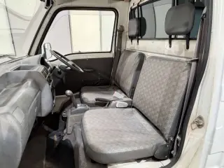 1995 Subaru Sambar Truck — White 2WD Kei Trucks, photo 9 of 22