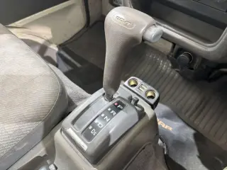 1995 Subaru Sambar Truck — White 2WD Kei Trucks, photo 12 of 22
