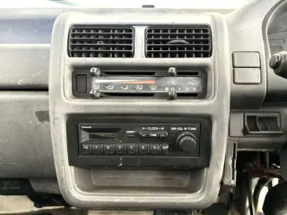 1995 Subaru Sambar Truck — White 4WD Kei Trucks, photo 11 of 22