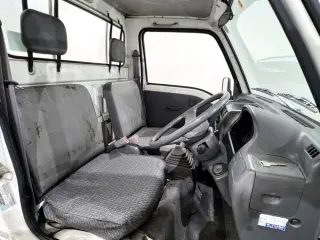 1995 Subaru Sambar Truck — White 4WD Kei Trucks, photo 9 of 22